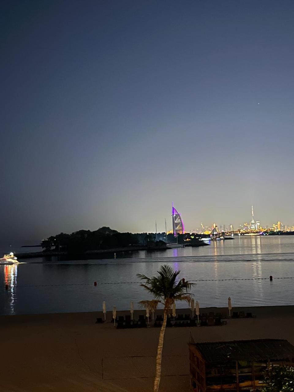 Apartment 1 Bhk Palm Jumeirah Sea View Al Sultana Shoreline Dubai
